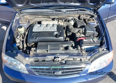 2002 Kia Spectra Ls z USA, uszkodzony, nr VIN KNAFB121225190970